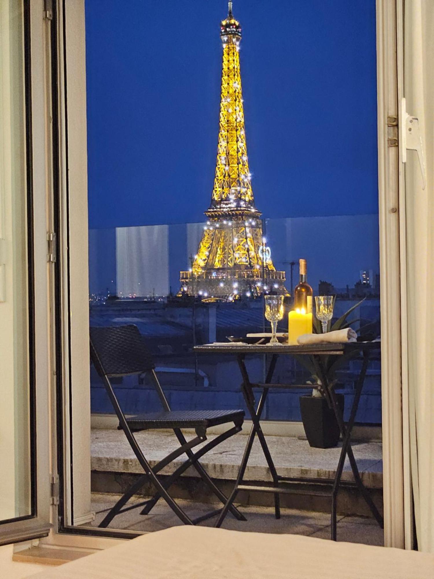 Pepite Tour Eiffel Paris Exterior foto